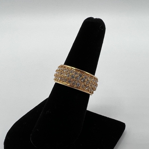 Gold & Rhinestone Ring - Picture 8 of 12